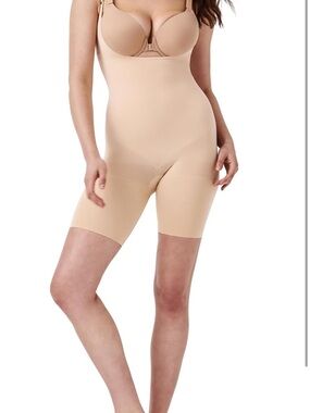 SPANX Seamless High-Waist Beige Shaping Bodysuit Shorts